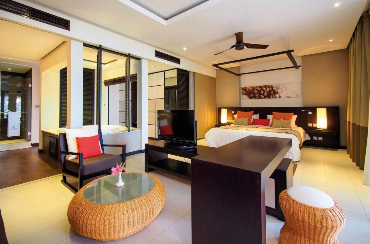 Crystals Beach Resort Belle Mare, A Member Of Radisson Individuals Palmar Exterior foto