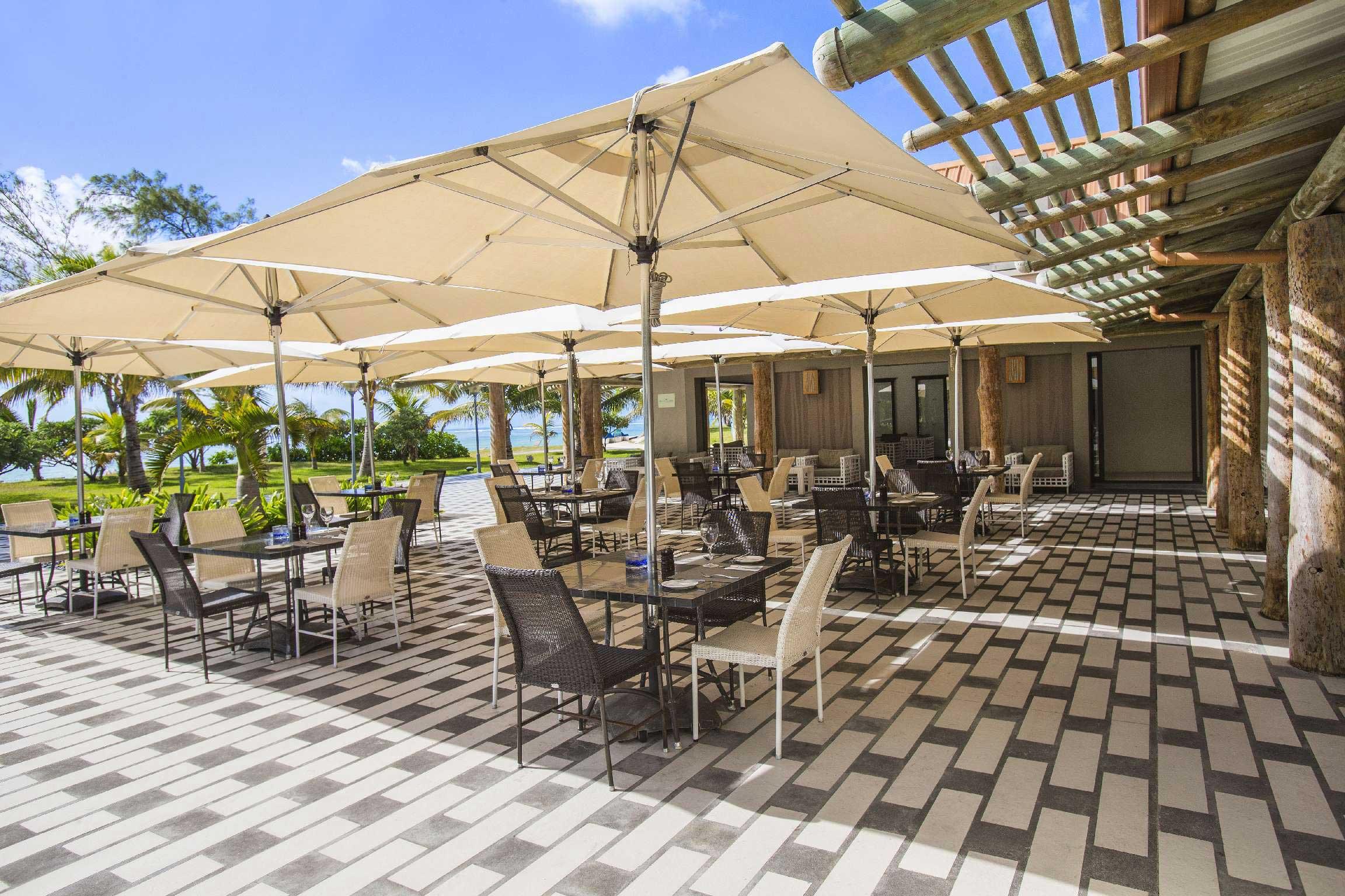 Crystals Beach Resort Belle Mare, A Member Of Radisson Individuals Palmar Exterior foto