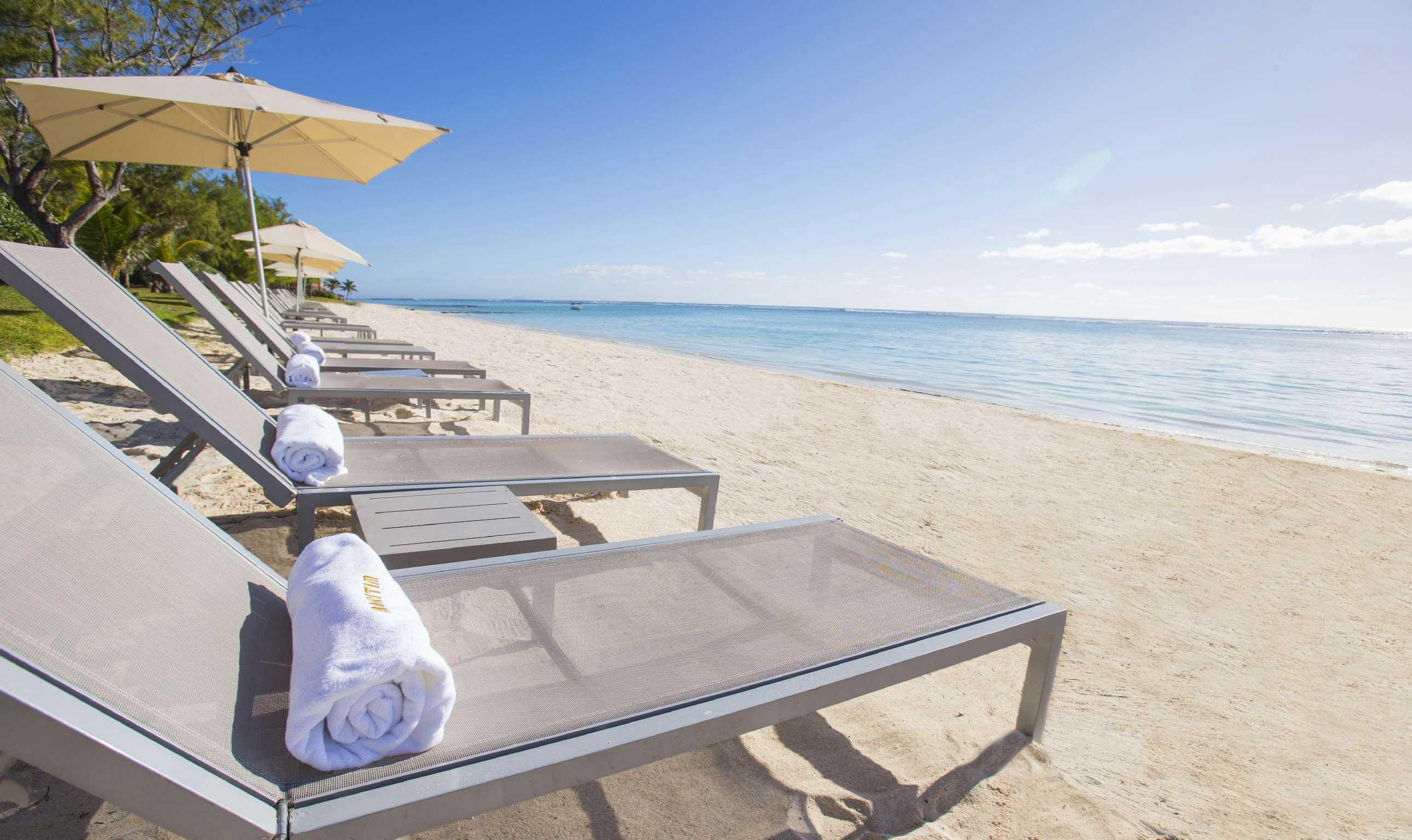 Crystals Beach Resort Belle Mare, A Member Of Radisson Individuals Palmar Exterior foto