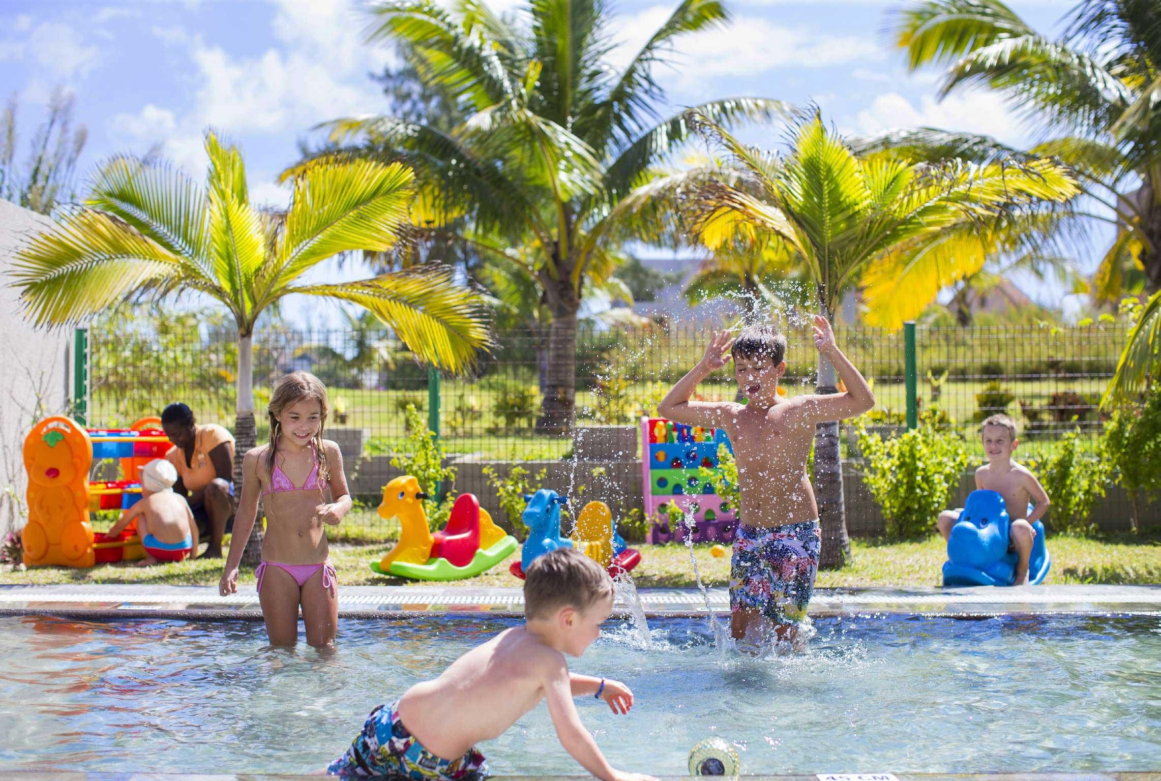 Crystals Beach Resort Belle Mare, A Member Of Radisson Individuals Palmar Exterior foto