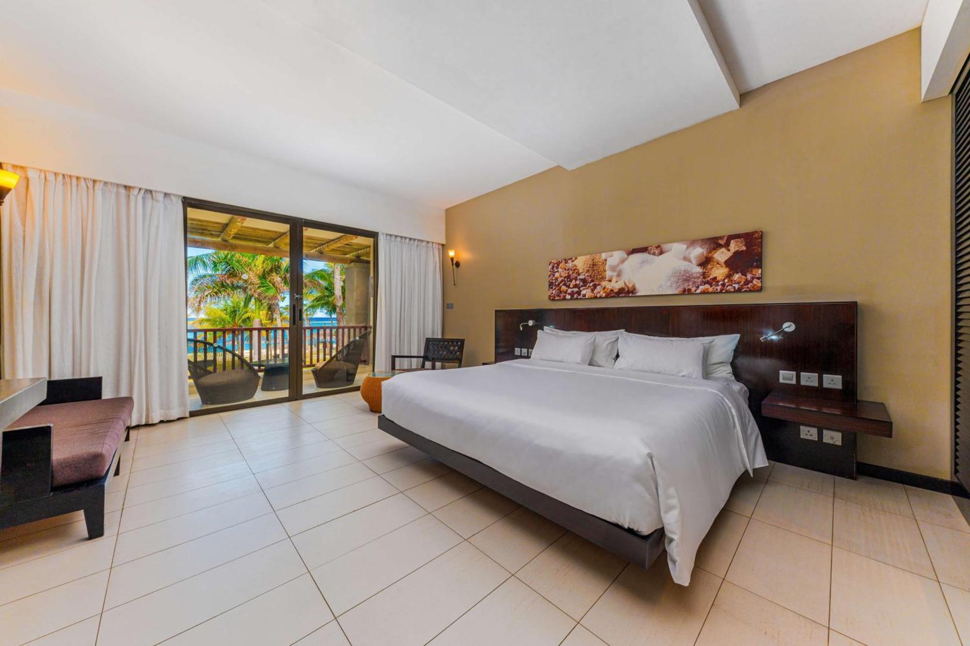 Crystals Beach Resort Belle Mare, A Member Of Radisson Individuals Palmar Exterior foto