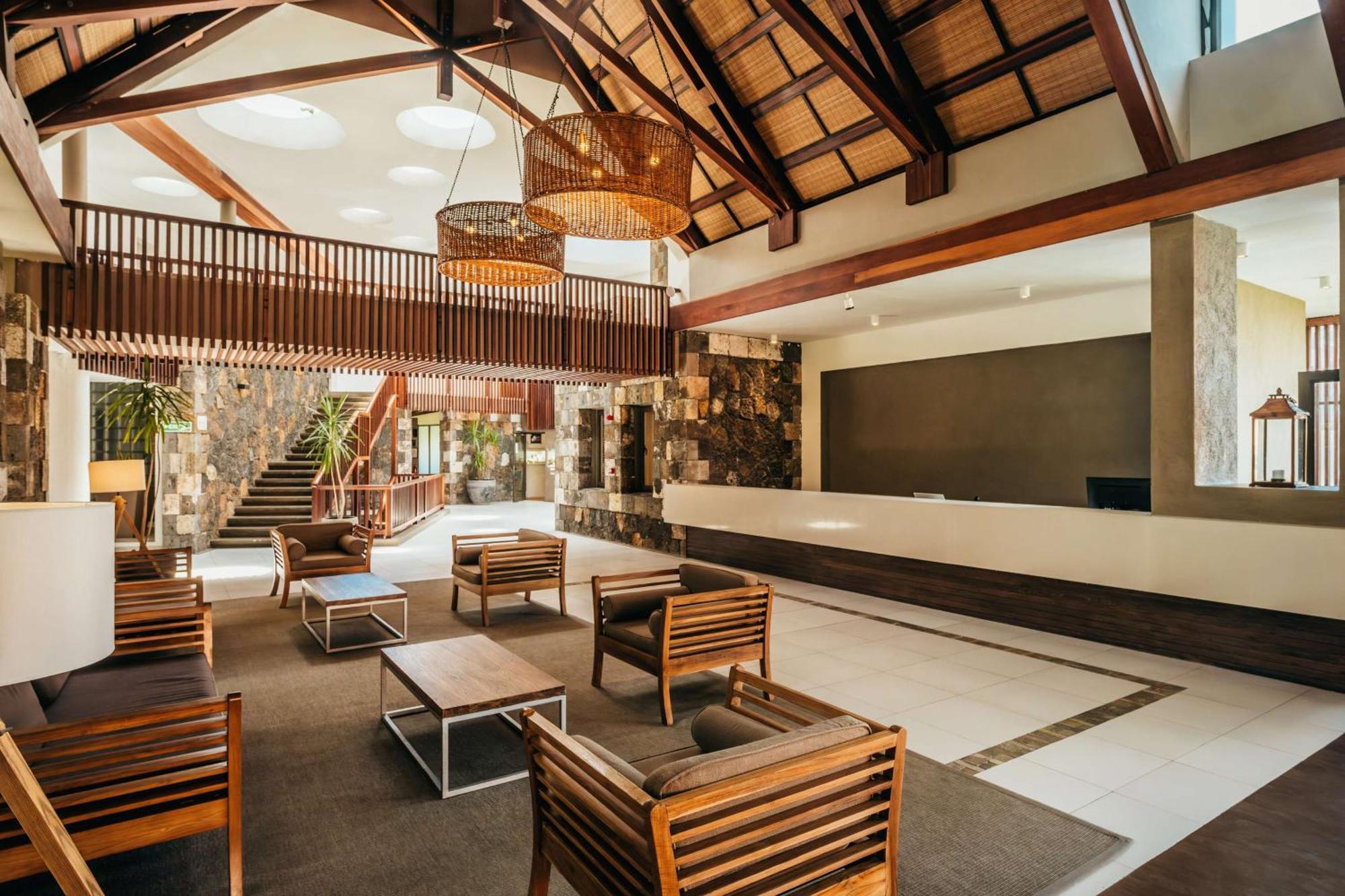 Crystals Beach Resort Belle Mare, A Member Of Radisson Individuals Palmar Exterior foto