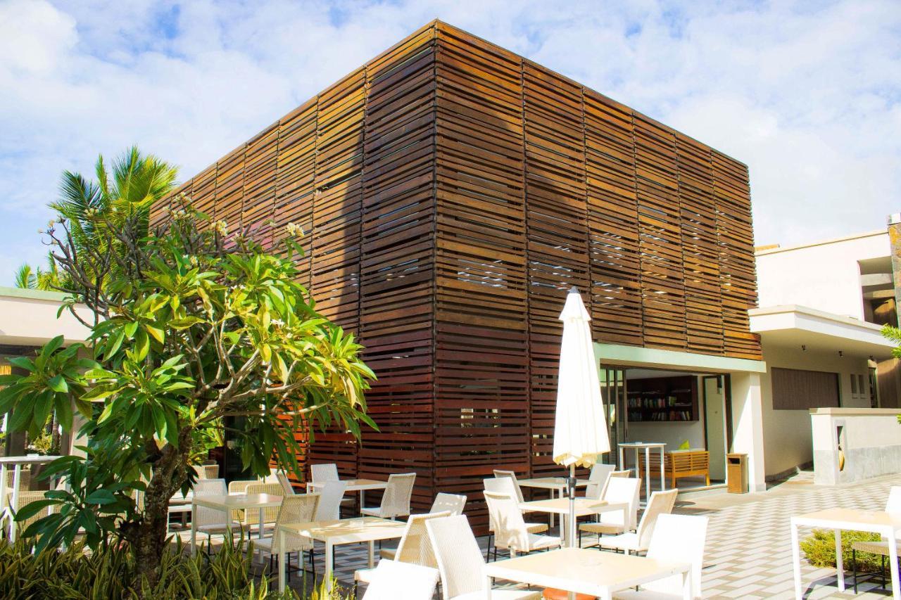 Crystals Beach Resort Belle Mare, A Member Of Radisson Individuals Palmar Exterior foto