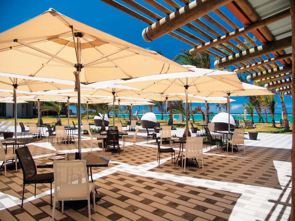 Crystals Beach Resort Belle Mare, A Member Of Radisson Individuals Palmar Exterior foto
